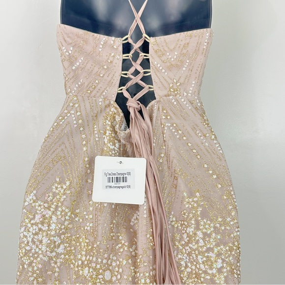 Hello Molly Fig Tree Bodycon Cocktail Mini dress Champagne Gold M - worn once - Picture 16 of 16